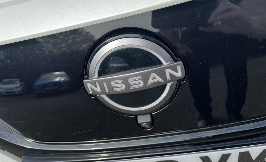 Nissan Leaf N-Connecta EV Automatic 73 Reg