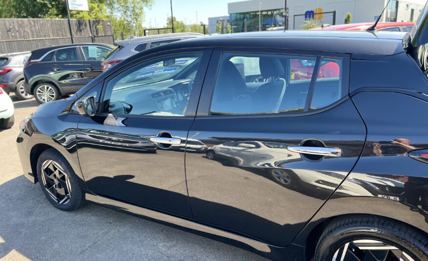 Nissan Leaf Acenta EV Electric Automatic 72 Reg