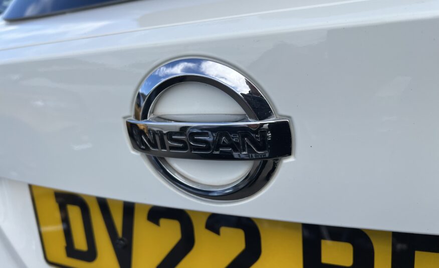 Nissan Juke N-Connecta Dig-T Turbo SUV 22 Reg