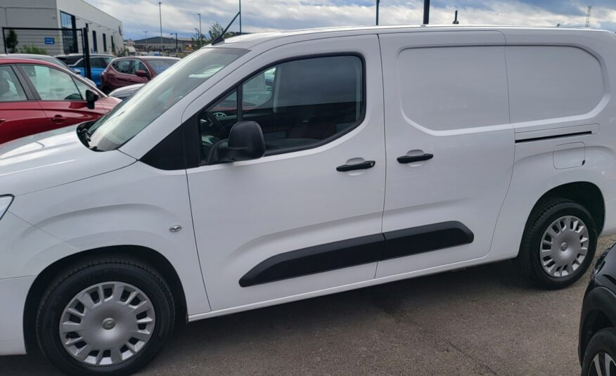 Vauxhall Combo Cargo L2 2300 Sportive Turbo Diesel 70 Reg