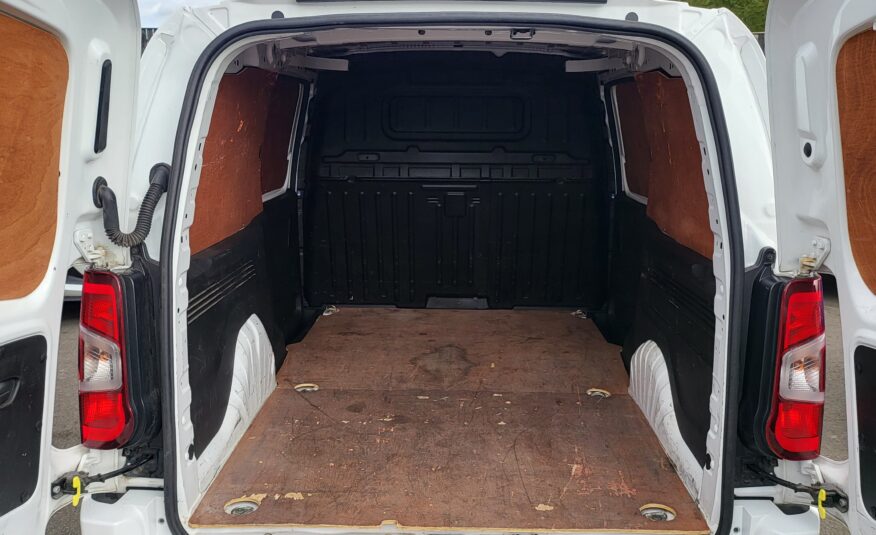 Vauxhall Combo Cargo L2 2300 Sportive Turbo Diesel 70 Reg