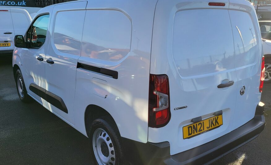 Vauxhall Combo Cargo L2 1.5 Turbo Diesel Dynamic