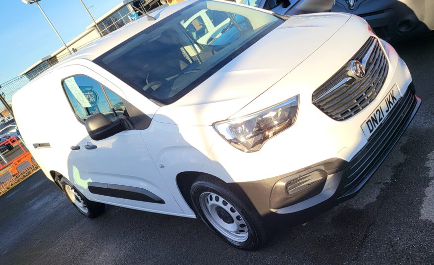 Vauxhall Combo Cargo L2 1.5 Turbo Diesel Dynamic