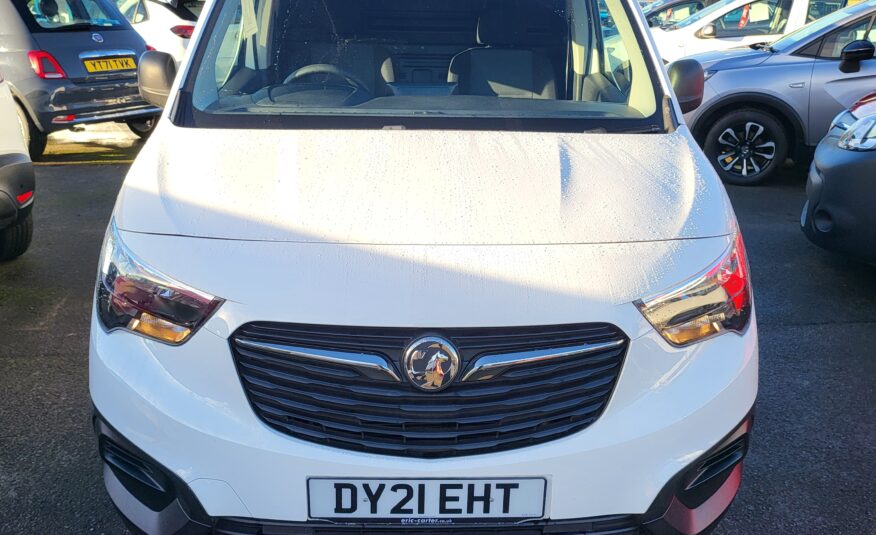 Vauxhall Combo Cargo 1.5 D L2 Dynamic Van 21 Reg