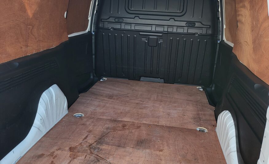 Vauxhall Combo Cargo 1.5 D L2 Dynamic Van 21 Reg